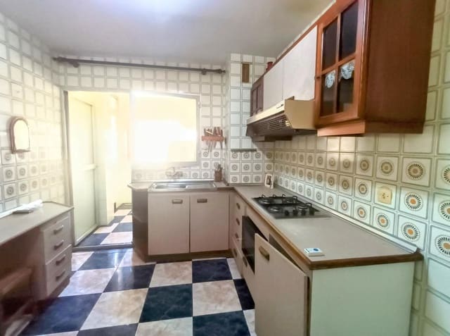 4 makuuhuone Huoneisto myytävänä paikassa La Roca, Málaga kaupunki - 373 000 € (Ref: 9439195)