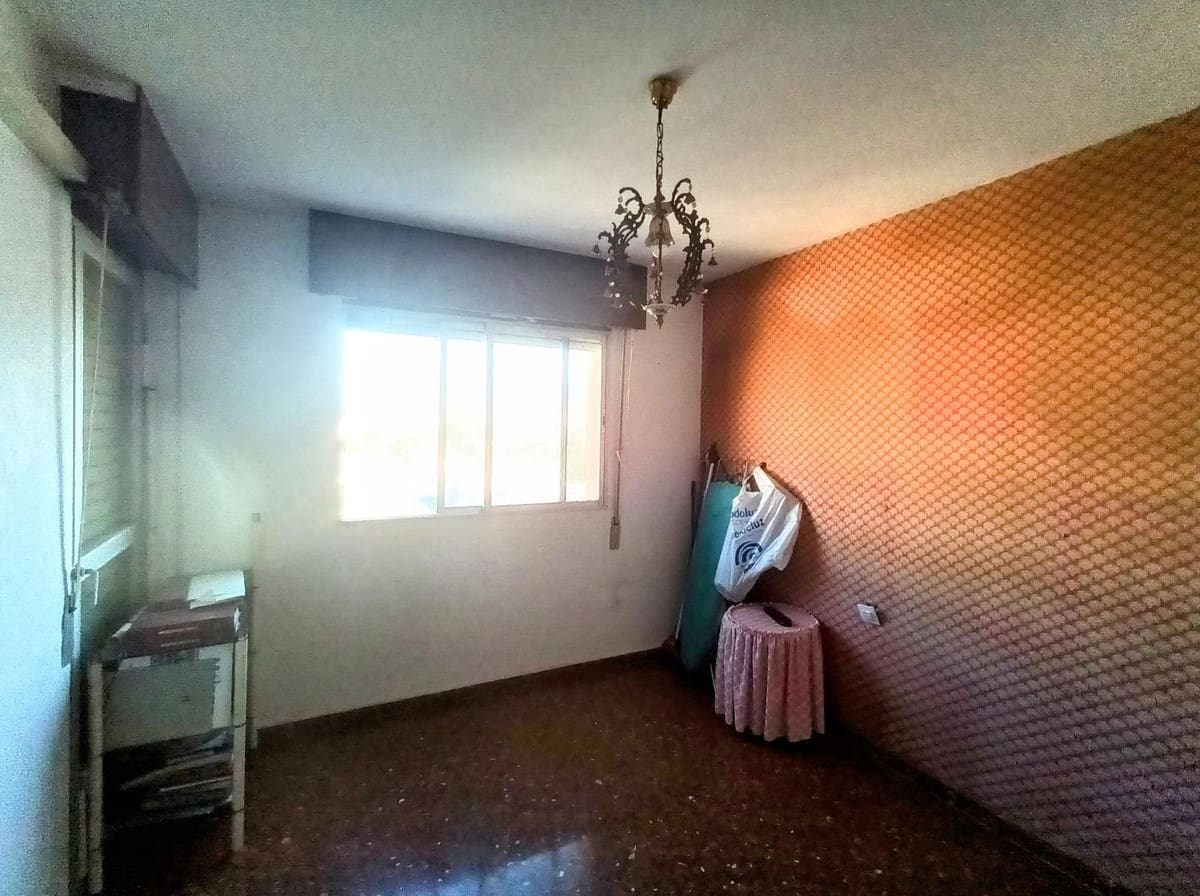 4 sypialnia Apartament na sprzedaż w Miasto Malaga - 373 000 € (Ref: 9439195)