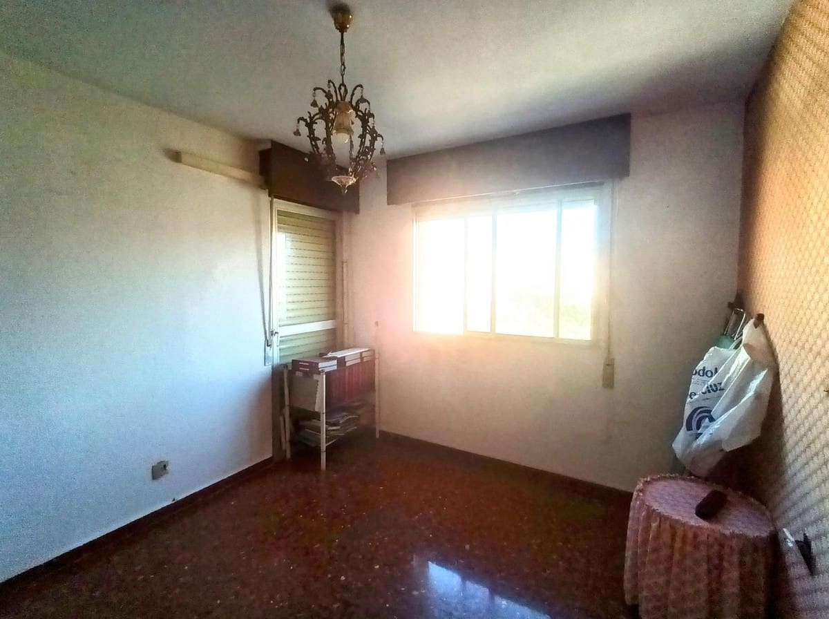 4 sypialnia Apartament na sprzedaż w Miasto Malaga - 373 000 € (Ref: 9439195)