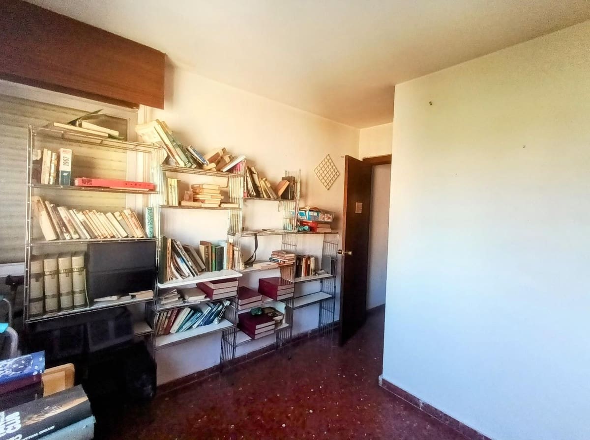4 sypialnia Apartament na sprzedaż w Miasto Malaga - 373 000 € (Ref: 9439195)