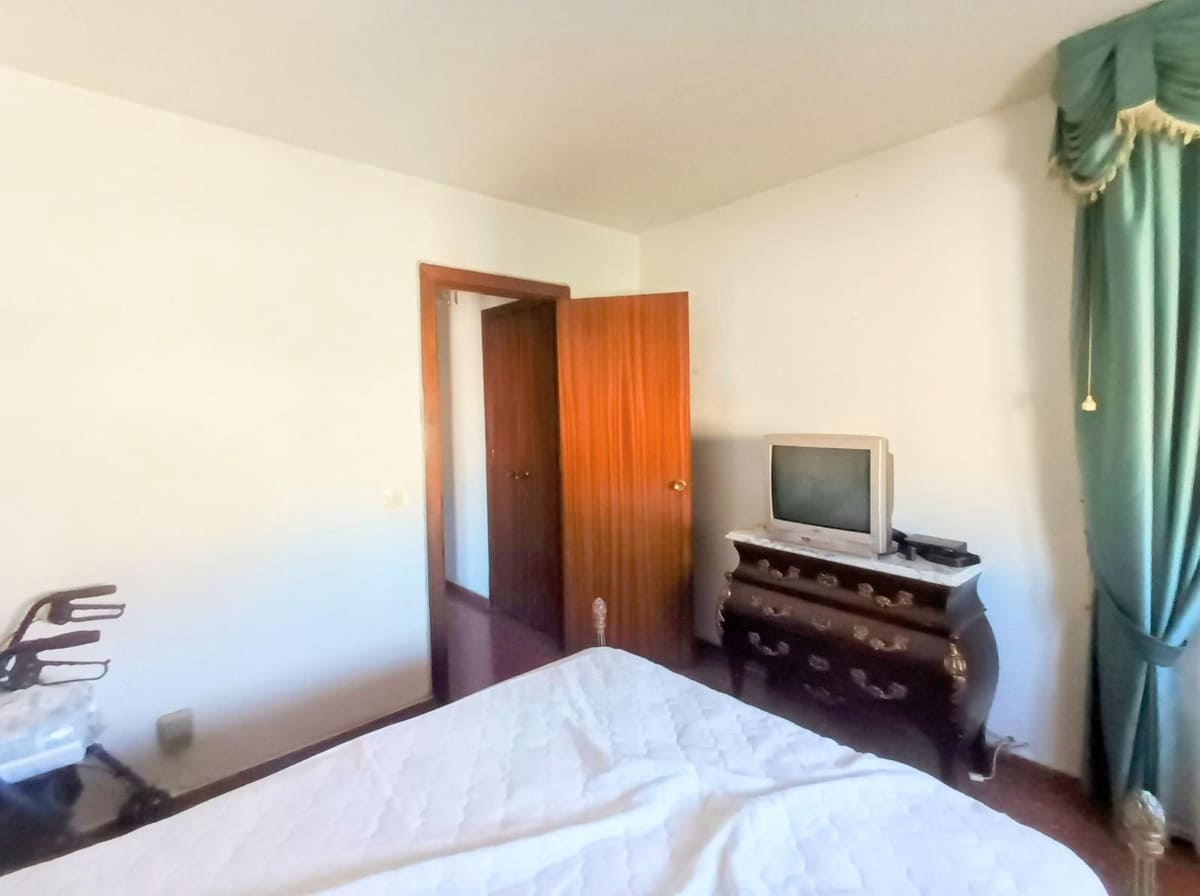 4 sypialnia Apartament na sprzedaż w Miasto Malaga - 373 000 € (Ref: 9439195)