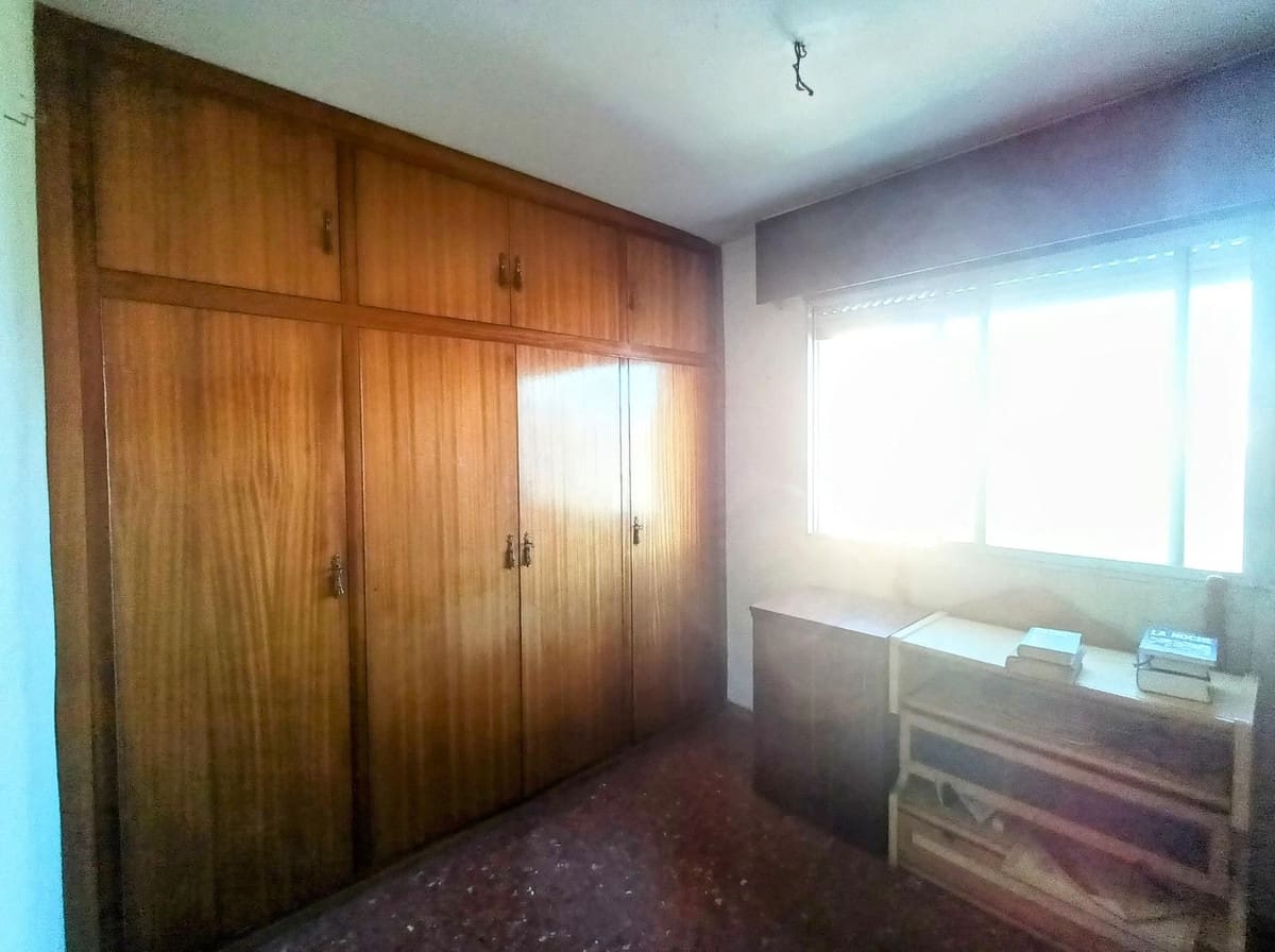 4 sypialnia Apartament na sprzedaż w Miasto Malaga - 373 000 € (Ref: 9439195)