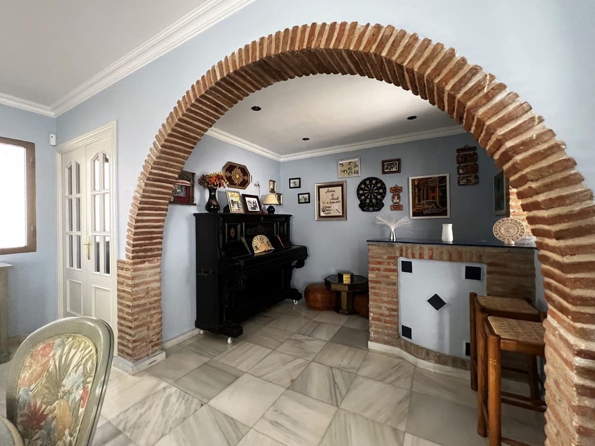 4 bedroom Villa for sale in La Capellania with pool - € 849,000 (Ref: 9439199)