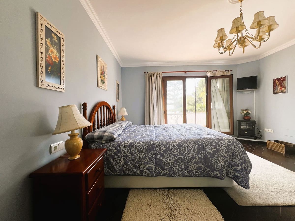 4 bedroom Villa for sale in La Capellania with pool - € 849,000 (Ref: 9439199)