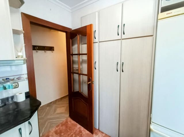 3 sypialnia Apartament na sprzedaż w Martiricos, Miasto Málaga - 350 000 € (Ref: 9439203)