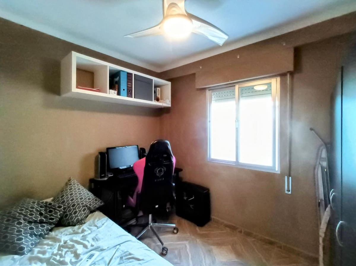 3 sypialnia Apartament na sprzedaż w Miasto Malaga - 350 000 € (Ref: 9439203)