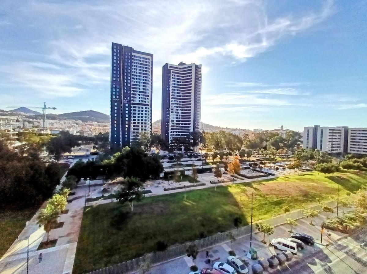 3 sypialnia Apartament na sprzedaż w Miasto Malaga - 350 000 € (Ref: 9439203)