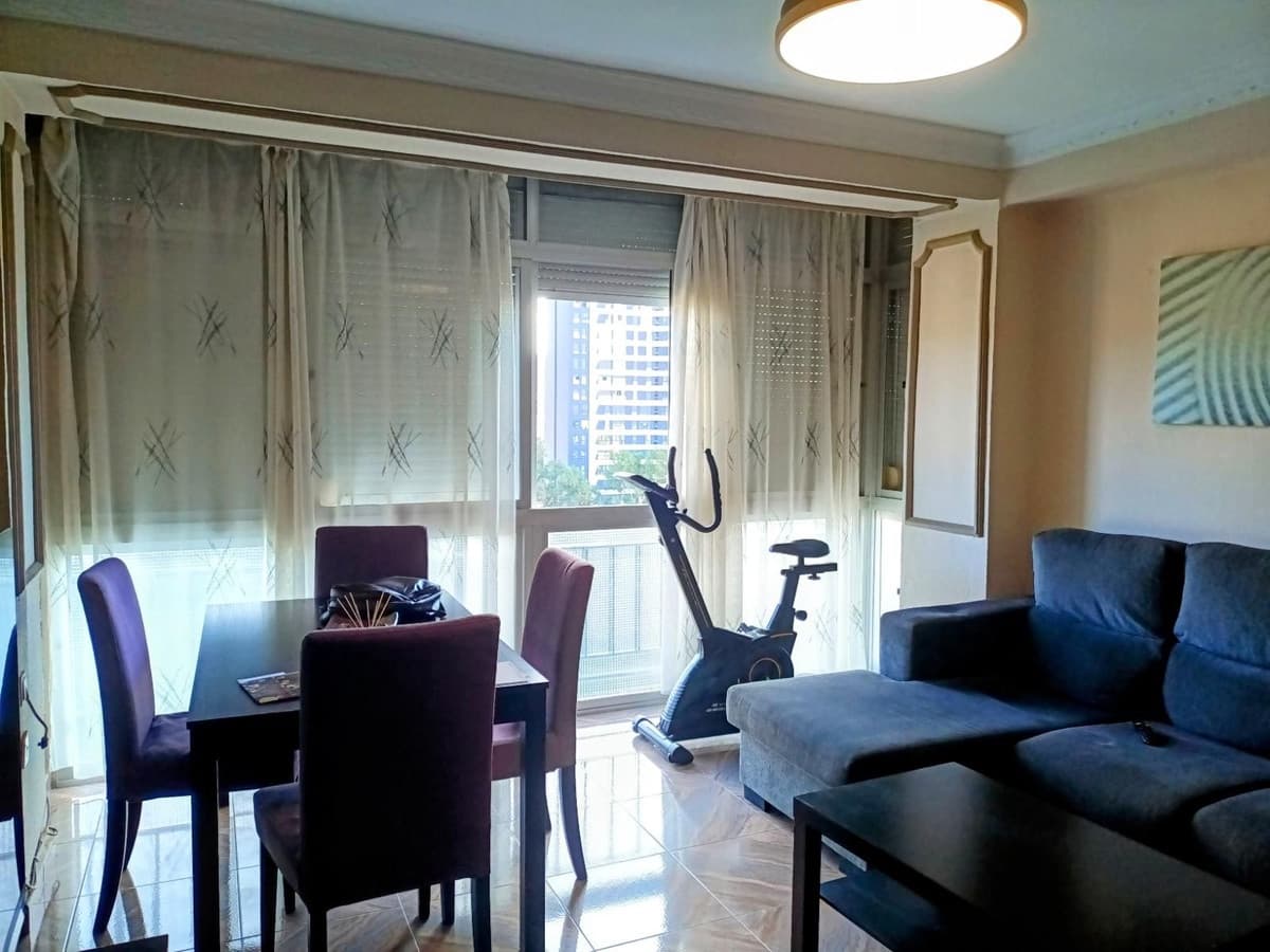 3 sovrum Lägenhet till salu i Malaga stad med garage - 320 000 € (Ref: 9439203)