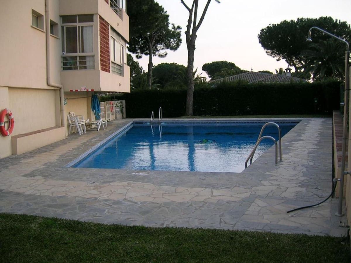 1 bedroom Apartment for sale in Marbella - € 416,000 (Ref: 9439205)