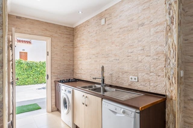 4 soveværelse Villa til salg i Dsmo Dm Churriana, Málaga by - € 1.425.000 (Ref: 9439206)