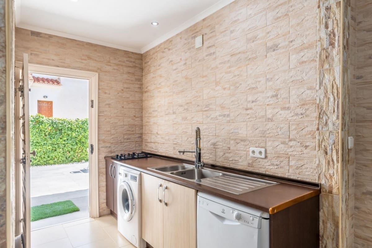 4 Zimmer Villa zu verkaufen in Churriana mit Pool - 1.290.000 € (Ref: 9439206)