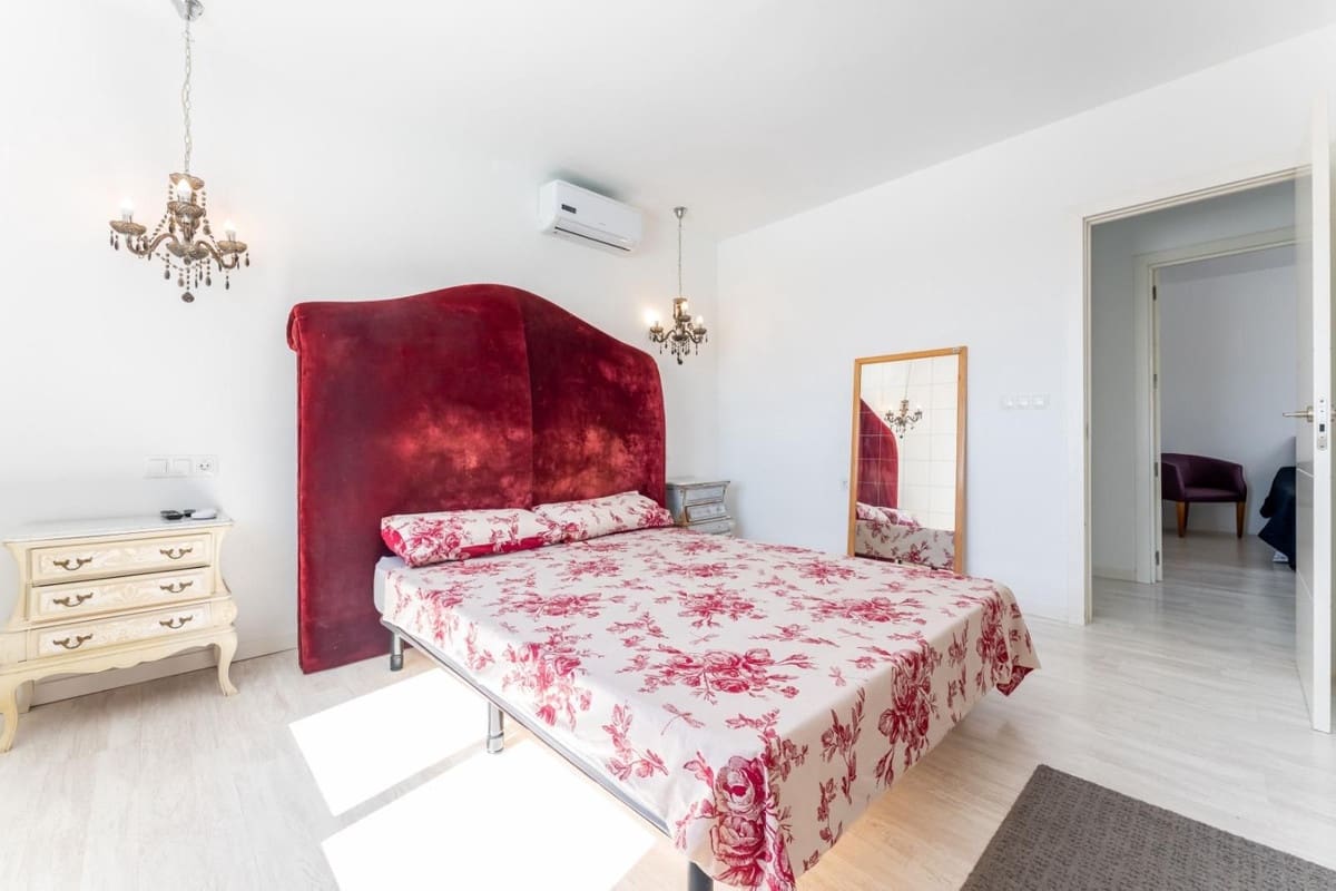 4 Zimmer Villa zu verkaufen in Churriana mit Pool - 1.290.000 € (Ref: 9439206)