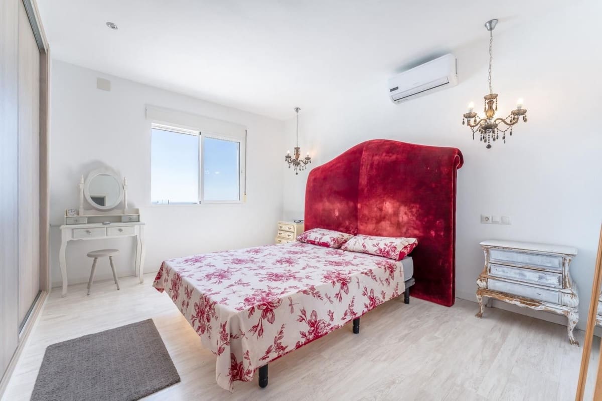 4 Zimmer Villa zu verkaufen in Churriana mit Pool - 1.290.000 € (Ref: 9439206)