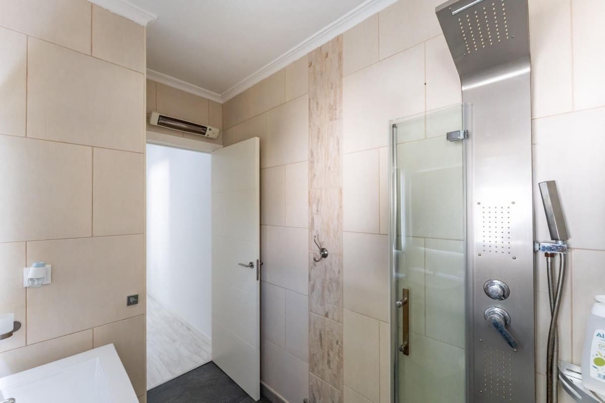 4 Zimmer Villa zu verkaufen in Churriana mit Pool - 1.290.000 € (Ref: 9439206)