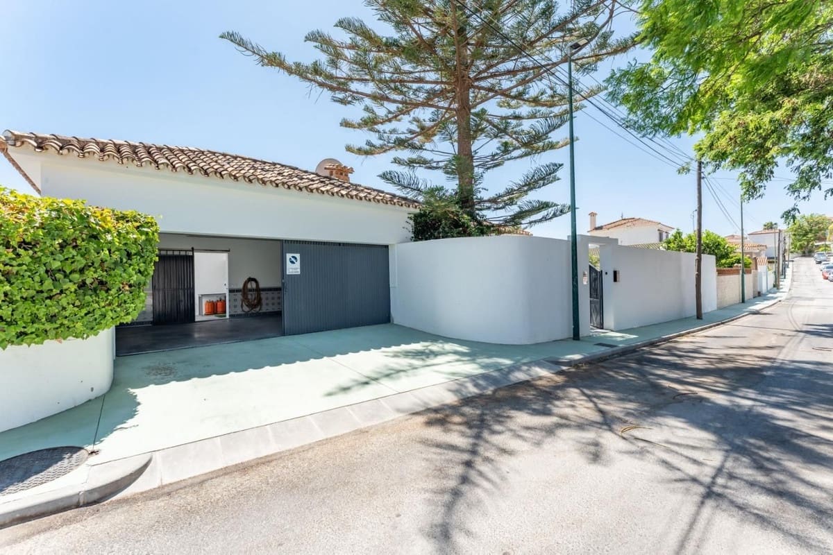 4 Zimmer Villa zu verkaufen in Churriana mit Pool - 1.290.000 € (Ref: 9439206)