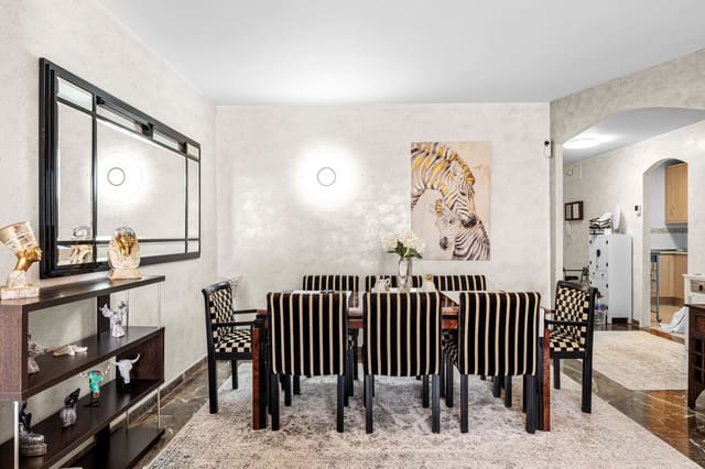 2 slaapkamer Appartement te koop in Carvajal, Fuengirola - € 345.000 (Ref: 9439210)