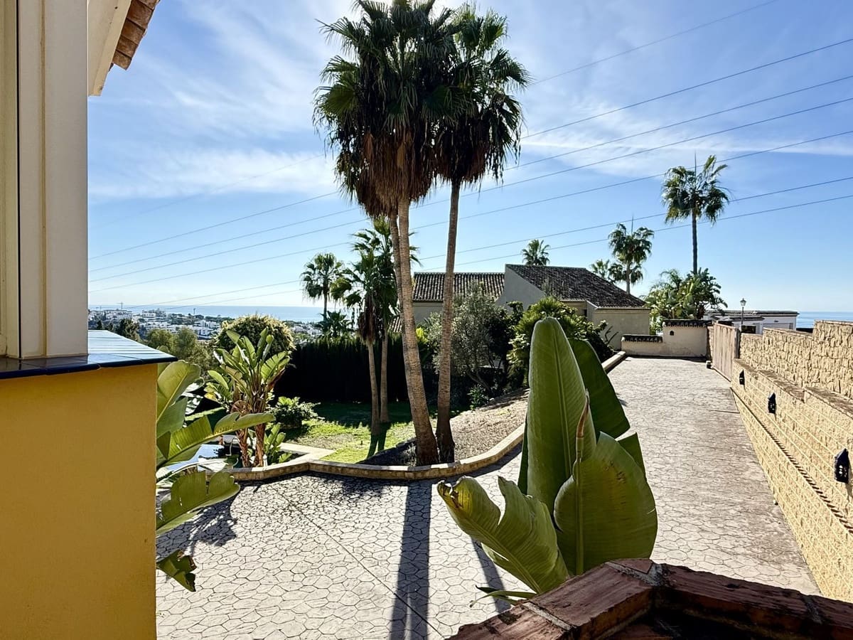 Chalet de 5 habitaciones en Marbella en venta - 1.790.000 € (Ref: 9439212)