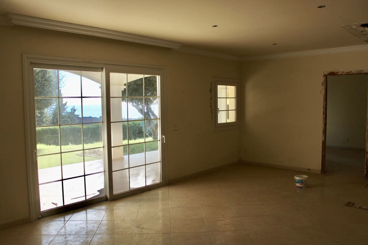 6 soverom Villa til salgs i Marbella med svømmebasseng - € 1 790 000 (Ref: 9439212)