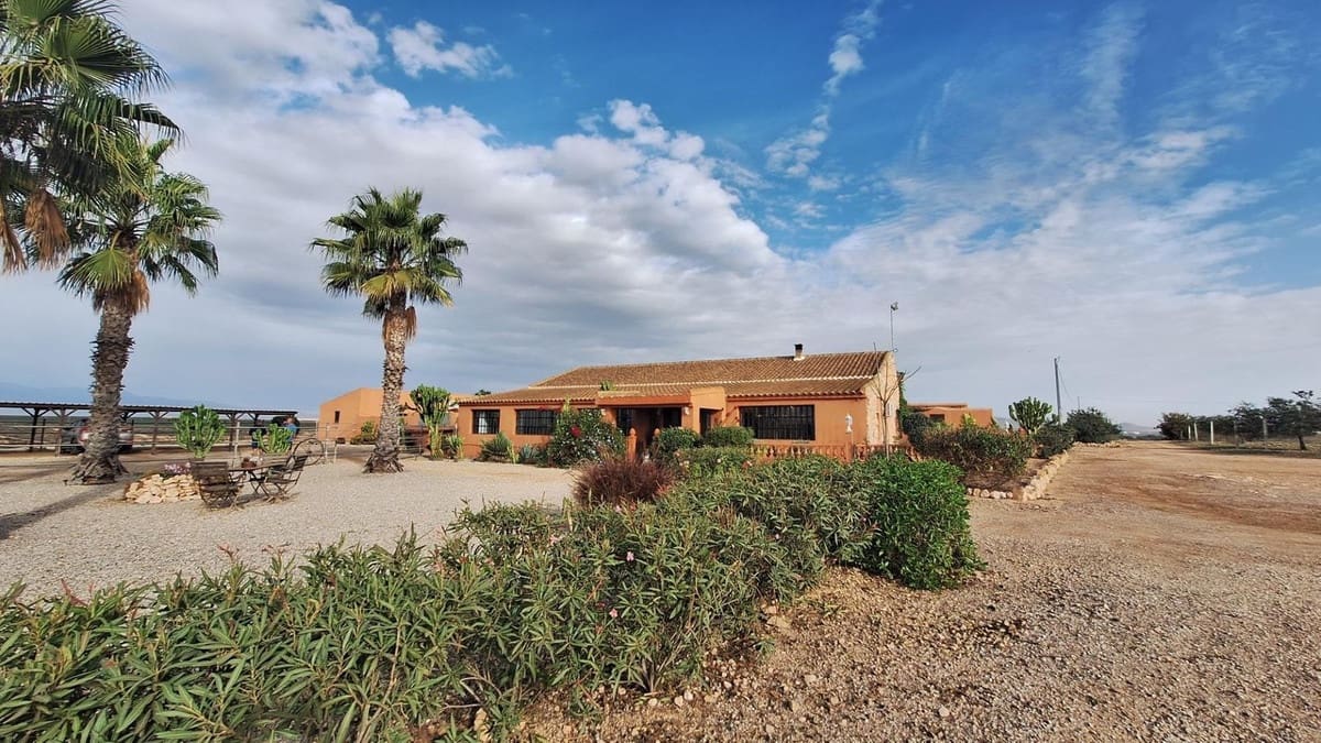 6 bedroom Bungalow for sale in Fuente Alamo de Murcia - € 495,000 (Ref: 9439220)