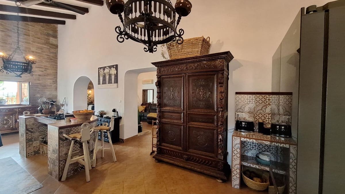 6 bedroom Bungalow for sale in Fuente Alamo de Murcia - € 495,000 (Ref: 9439220)