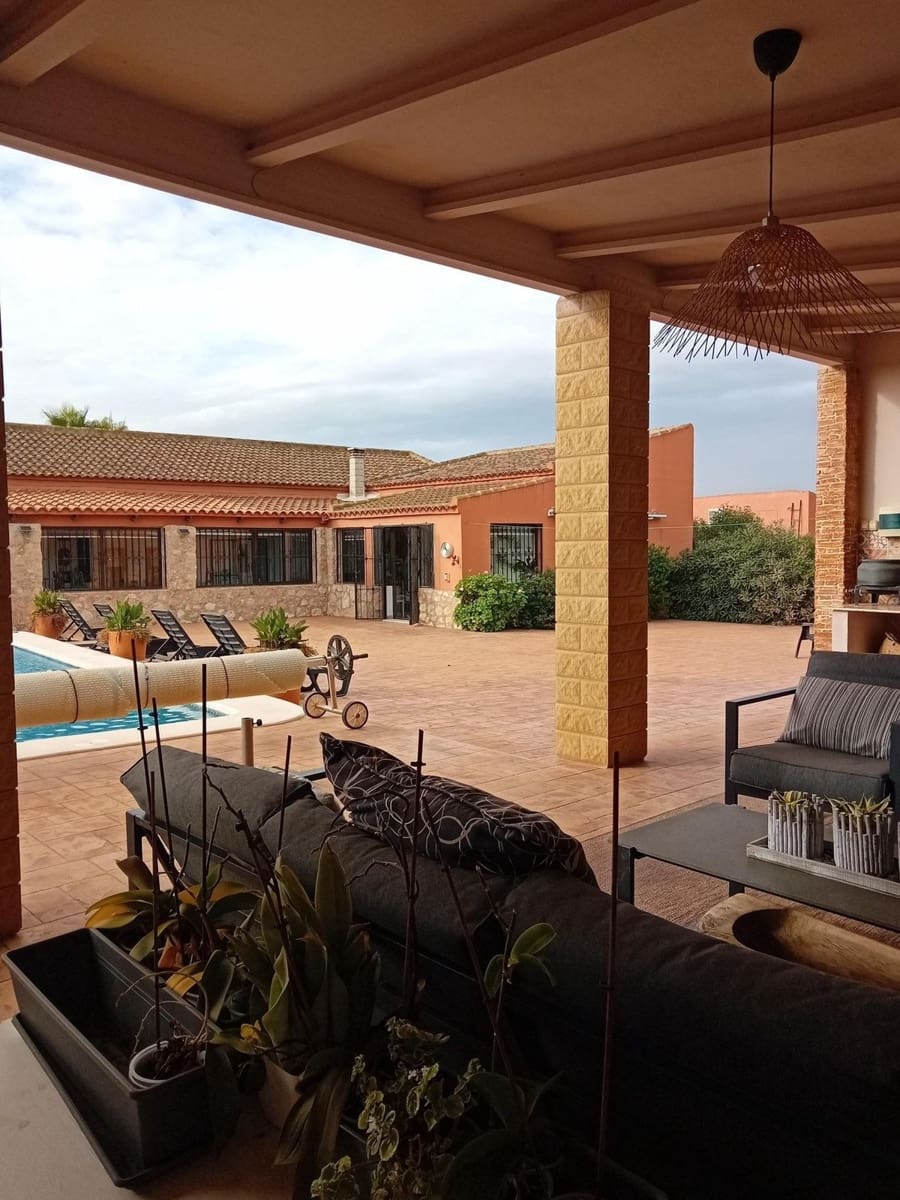 6 bedroom Bungalow for sale in Fuente Alamo de Murcia - € 495,000 (Ref: 9439220)
