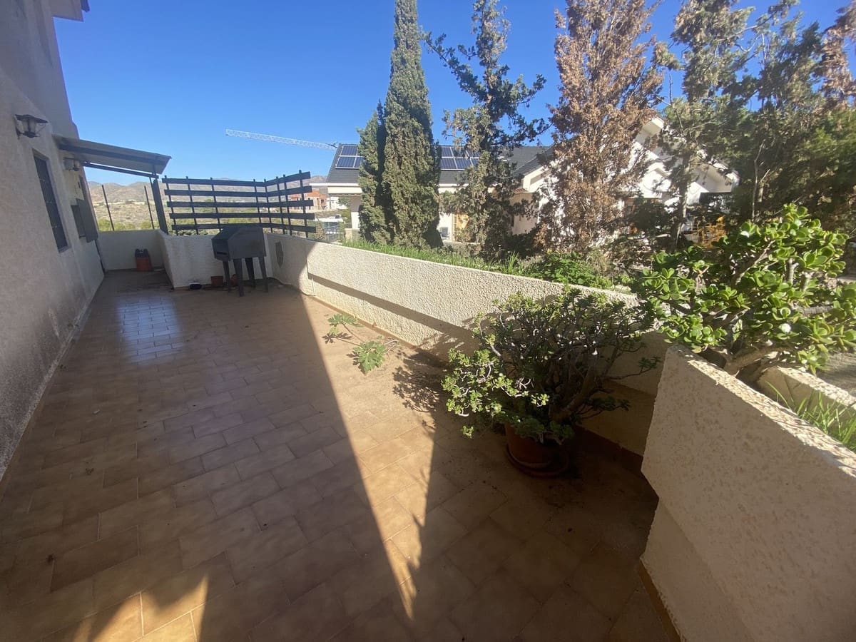 5 quarto Casa em Banda para venda em Isla Plana com piscina - 742 995 € (Ref: 9439223)