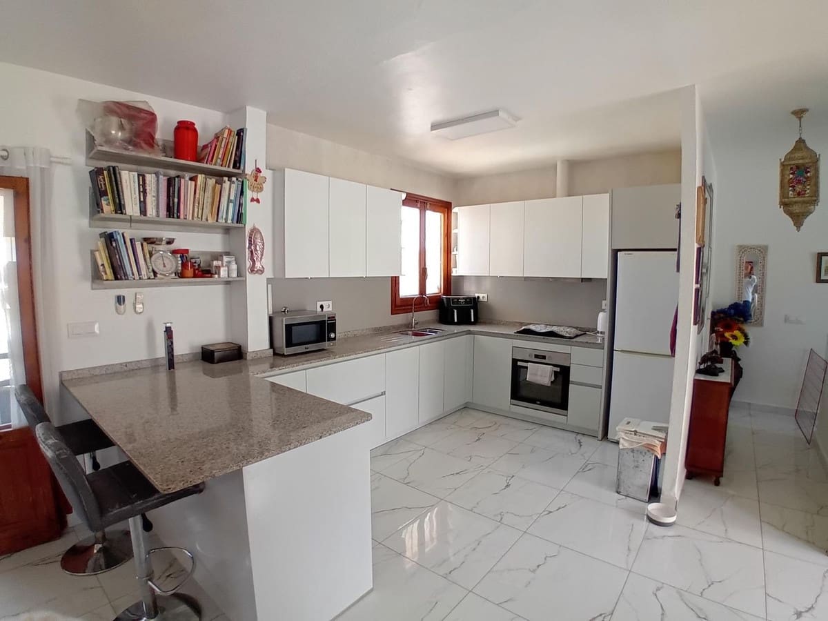 4 makuuhuone Huvila myytävänä paikassa Bolnuevo - 425 000 € (Ref: 9439225)