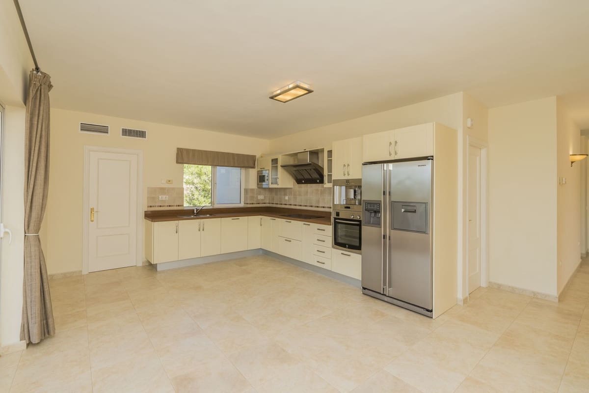 5 quarto Moradia para venda em Valtocado com piscina - 1 375 000 € (Ref: 9439228)