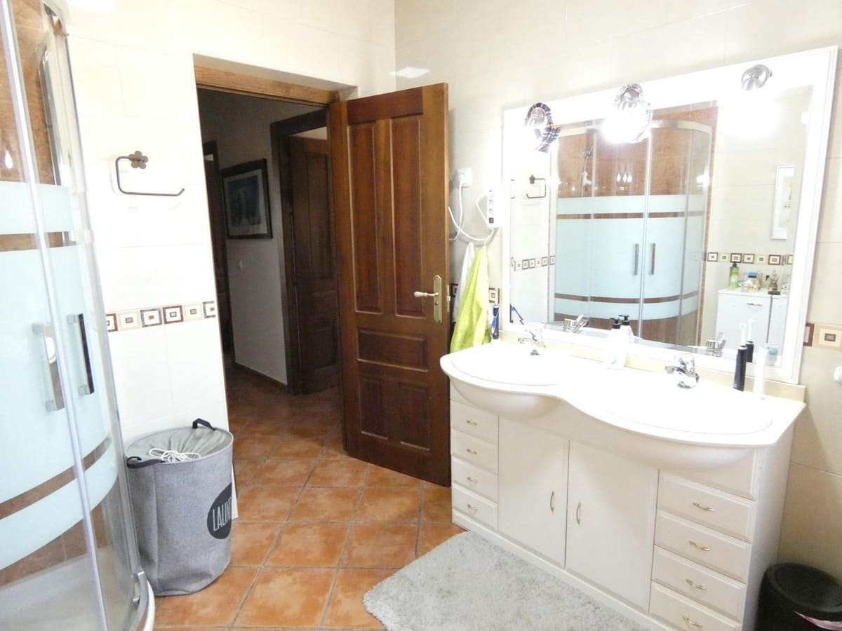 4 makuuhuone Huvila myytävänä paikassa Atalaya - 599 000 € (Ref: 9439236)