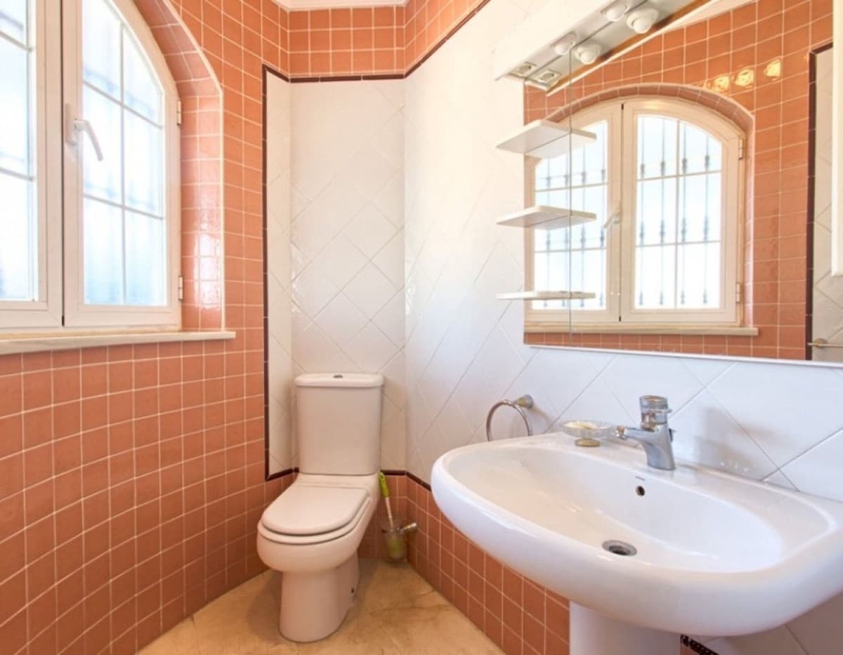 4 bedroom Villa for sale in Torrequebrada - € 1,750,000 (Ref: 9439237)