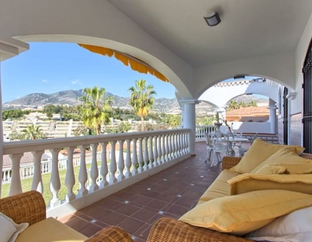 4 soverom Villa til salgs i Hacienda Torrequebrada, Benalmádena - € 1 750 000 (Ref: 9439237)