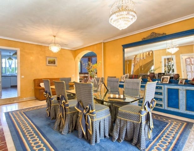 4 soveværelse Villa til salg i Hacienda Torrequebrada, Benalmádena - € 1.750.000 (Ref: 9439237)