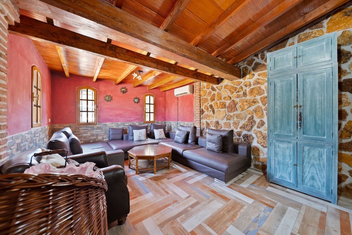 2 soverom Finca/Herregård til salgs i Malaga by - € 600 000 (Ref: 9439248)