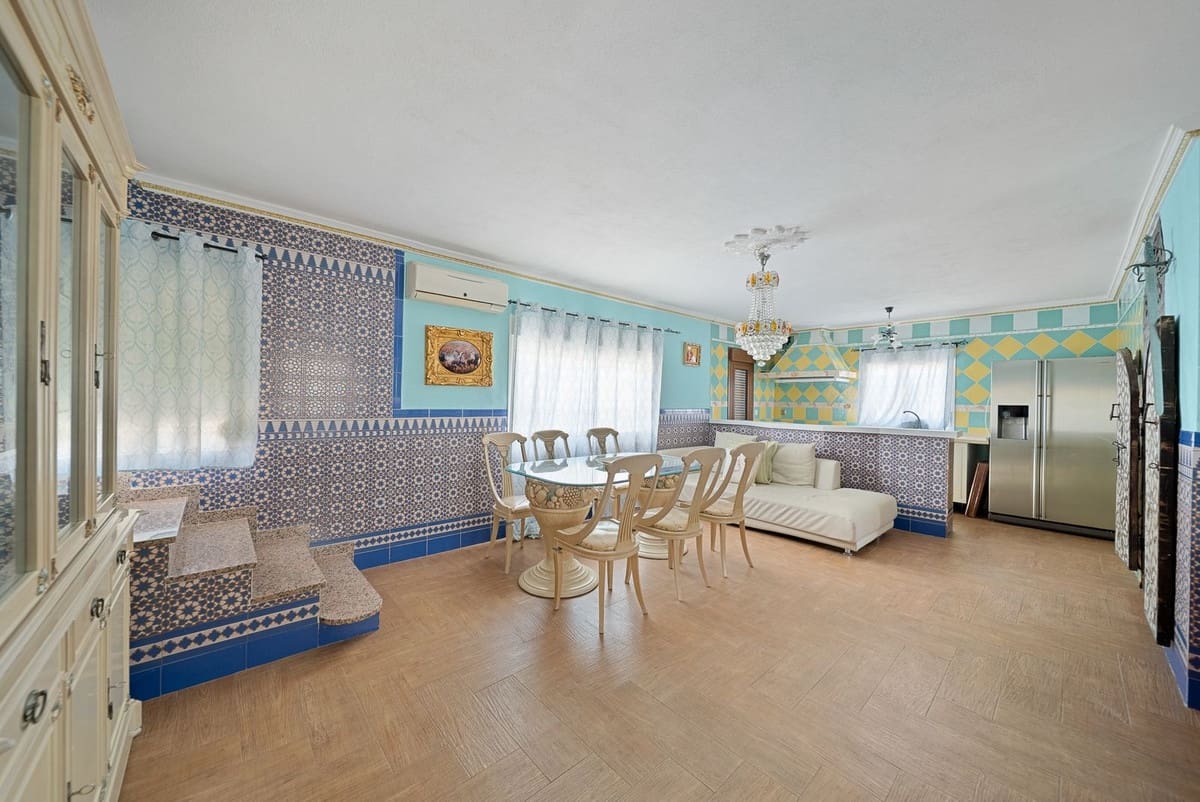 2 soverom Finca/Herregård til salgs i Malaga by - € 600 000 (Ref: 9439248)