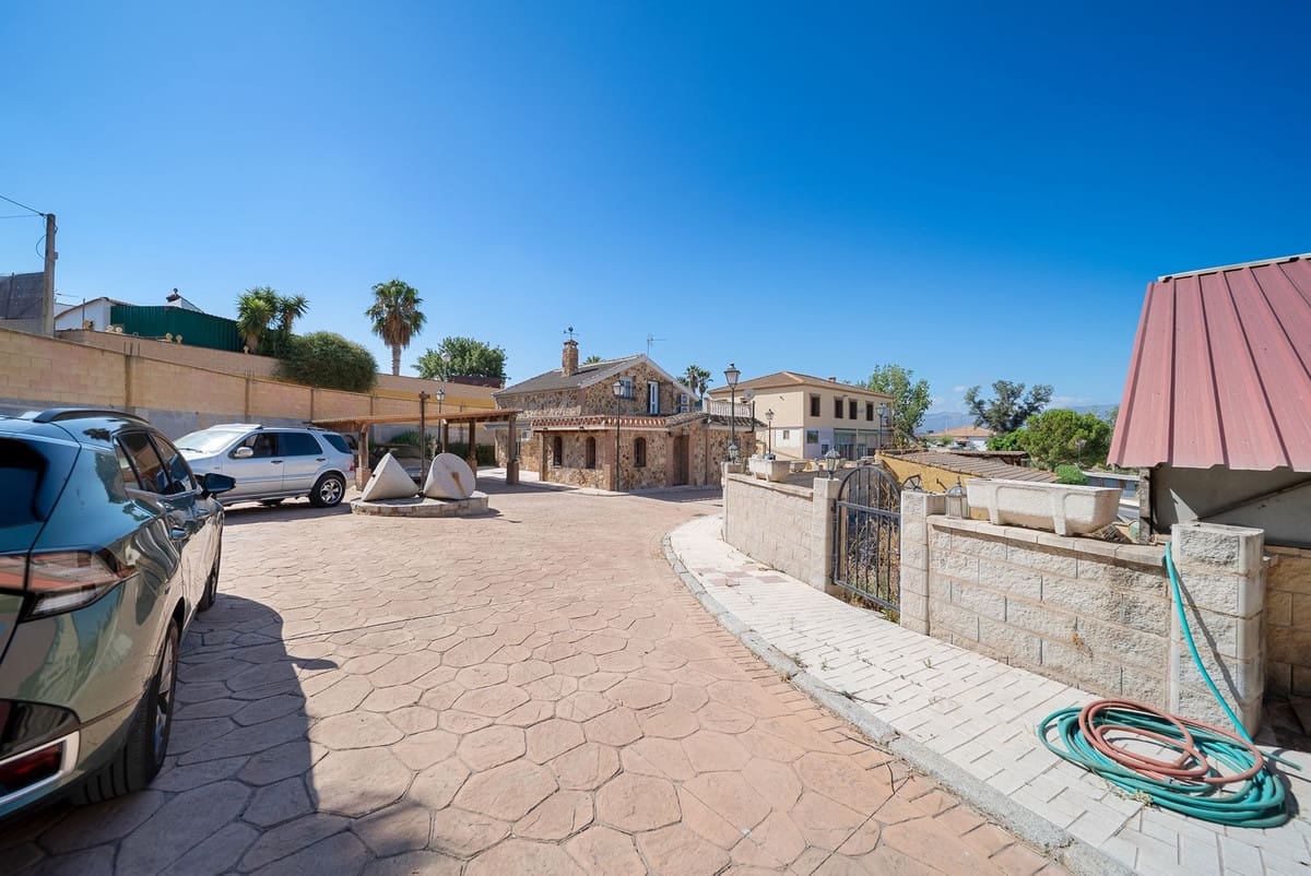 2 soverom Finca/Herregård til salgs i Malaga by - € 600 000 (Ref: 9439248)