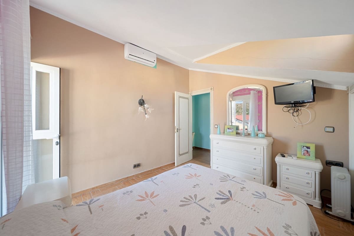 2 makuuhuone Maalaistalo myytävänä paikassa Malaga kaupunki - 600 000 € (Ref: 9439248)