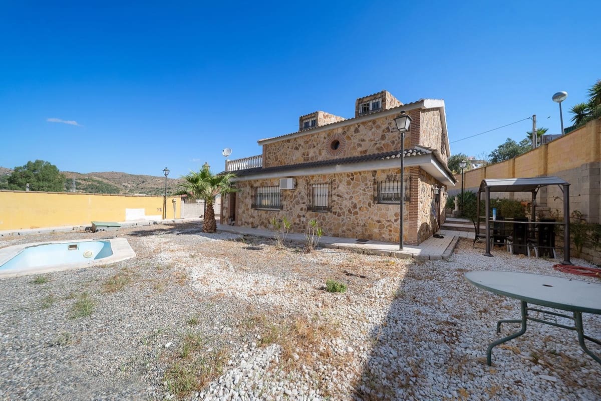 2 makuuhuone Maalaistalo myytävänä paikassa Malaga kaupunki - 600 000 € (Ref: 9439248)