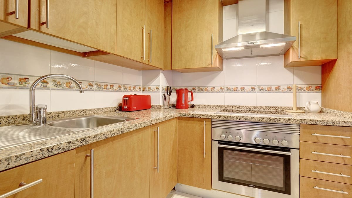 3 makuuhuone Huoneisto myytävänä paikassa San Luis de Sabinillas - 350 000 € (Ref: 9439253)