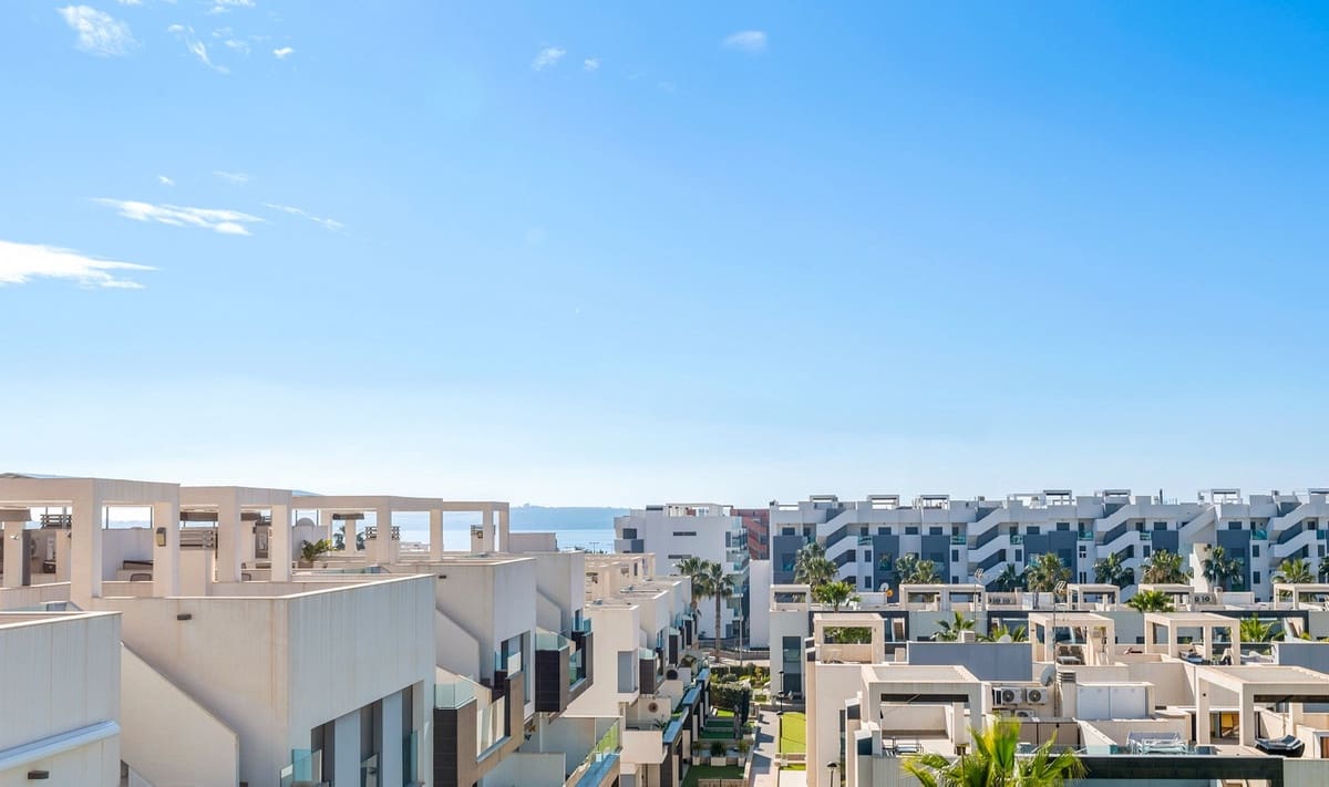 2 quarto Penthouse para venda em El Raso - 295 000 € (Ref: 9439254)