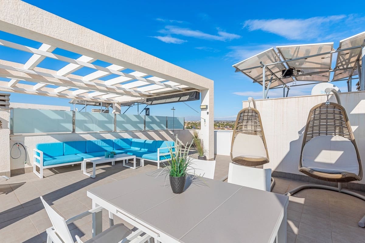 2 Zimmer Penthouse zu verkaufen in El Raso mit Pool - 295.000 € (Ref: 9439254)