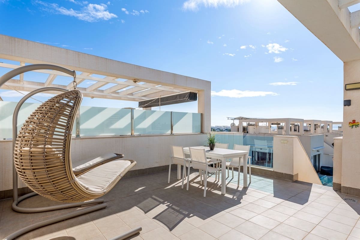 2 Zimmer Penthouse zu verkaufen in El Raso mit Pool - 295.000 € (Ref: 9439254)