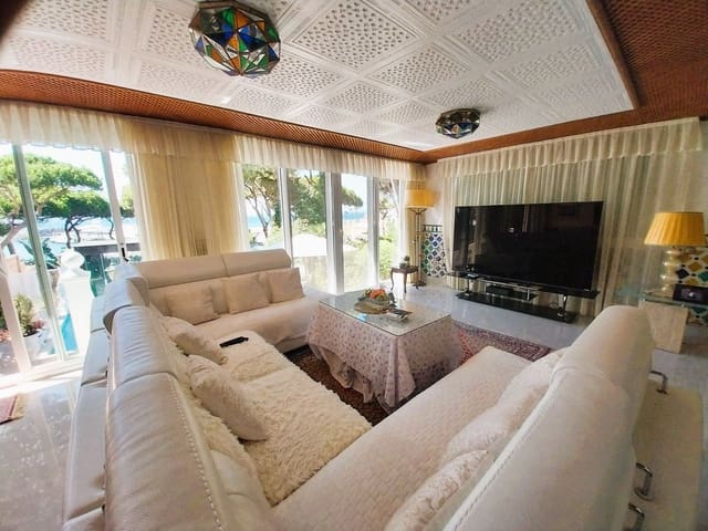 4 soveværelse Finca/Landehus til salg i Cabopino, Marbella - € 2.300.000 (Ref: 9439257)