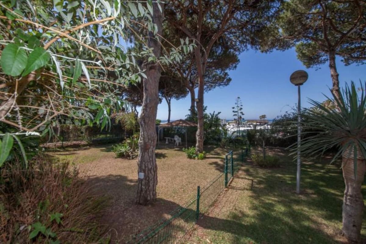 4 bedroom Finca/Country House for sale in Cabopino - € 2,300,000 (Ref: 9439257)