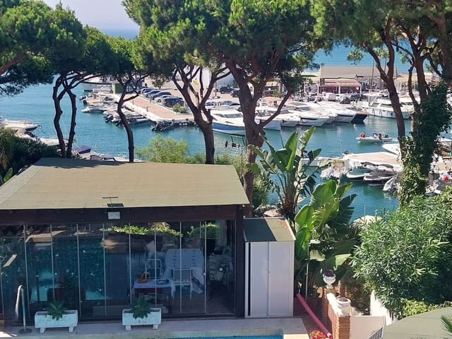 4 soveværelse Finca/Landehus til salg i Cabopino, Marbella - € 2.300.000 (Ref: 9439257)