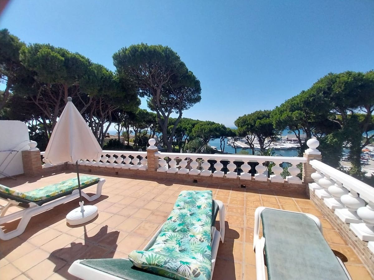 4 bedroom Finca/Country House for sale in Cabopino with pool - € 2,300,000 (Ref: 9439257)