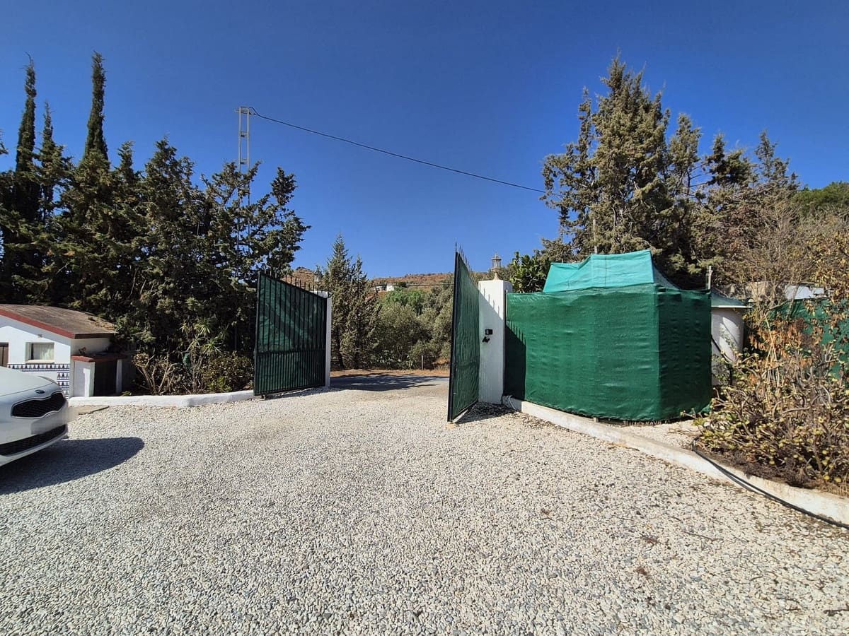 3 sypialnia Finka/Dom wiejski na sprzedaż w Estacion de Cartama - 370 000 € (Ref: 9439258)