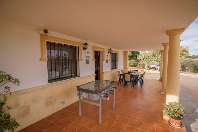 3 bedroom Villa for sale in Ronda with pool - € 550,000 (Ref: 9439260)