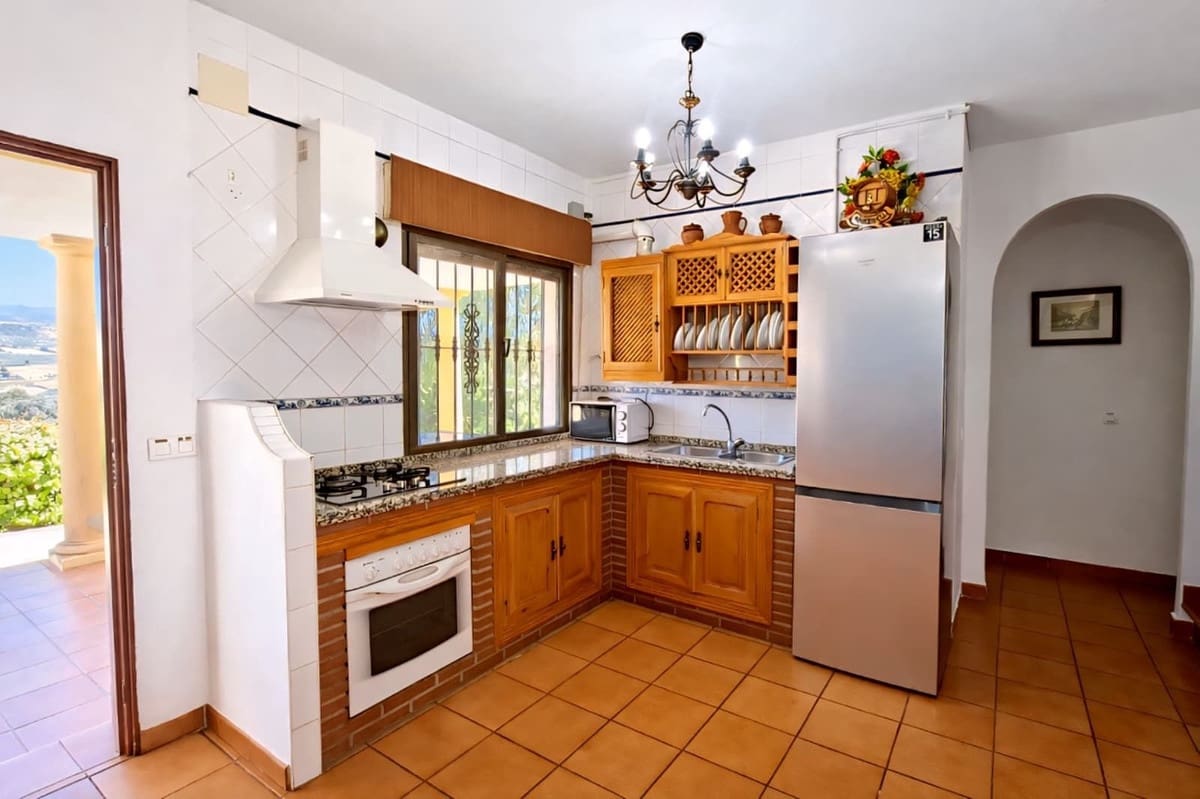 3 sypialnia Willa na sprzedaż w Ronda - 550 000 € (Ref: 9439260)