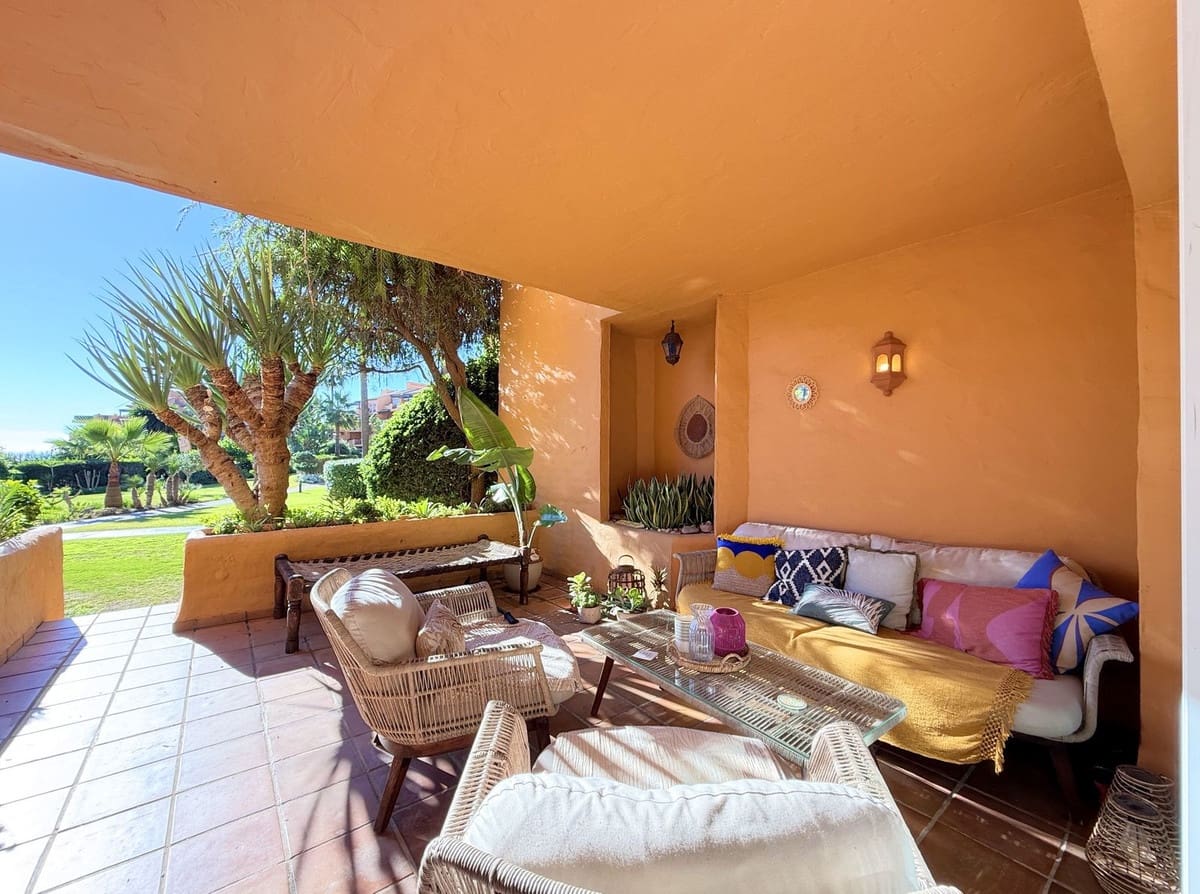 3 bedroom Apartment for sale in La Duquesa / Puerto de la Duquesa - € 595,000 (Ref: 9439266)