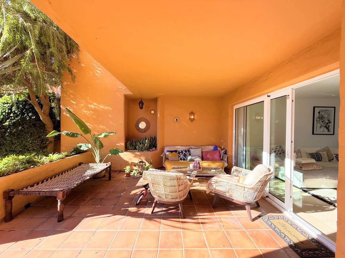 3 bedroom Apartment for sale in La Duquesa / Puerto de la Duquesa - € 595,000 (Ref: 9439266)